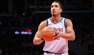 8868体育平台-还等不等库明加？Ary：布罗格登预计签约勇士