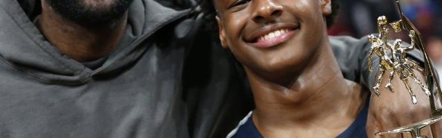 8868体育官方网站-詹皇大儿子入选全美高中明星赛 与佩贾之子成队友