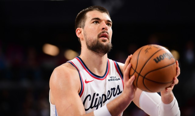 8868体育官方网站-快船送出祖巴茨 从步行者得到马图林等资产